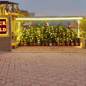  Guest house Brick Field India