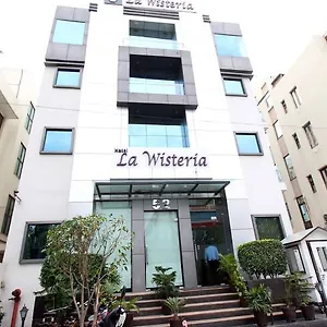 3* Otel La Wisteria